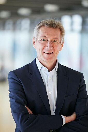 Raimund Heinl, Vorstandsvorsitzender des FMI Fachverband Mineralwolleindustrie e.V.